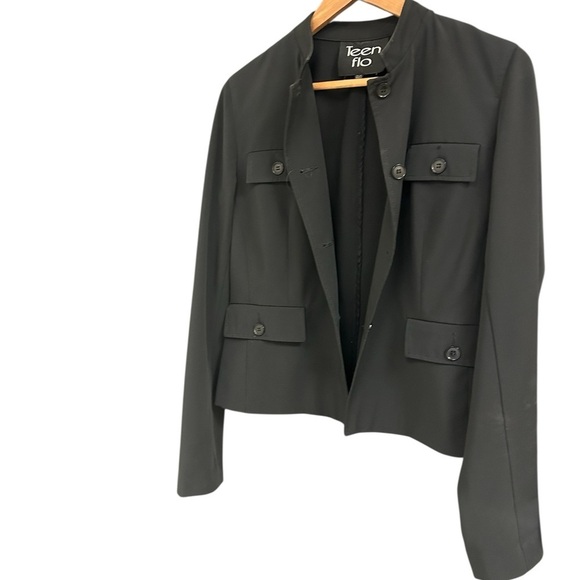 teen flo Jackets & Blazers - Teenflo size 8 EUC Black Blazer Structured Suit Jacket